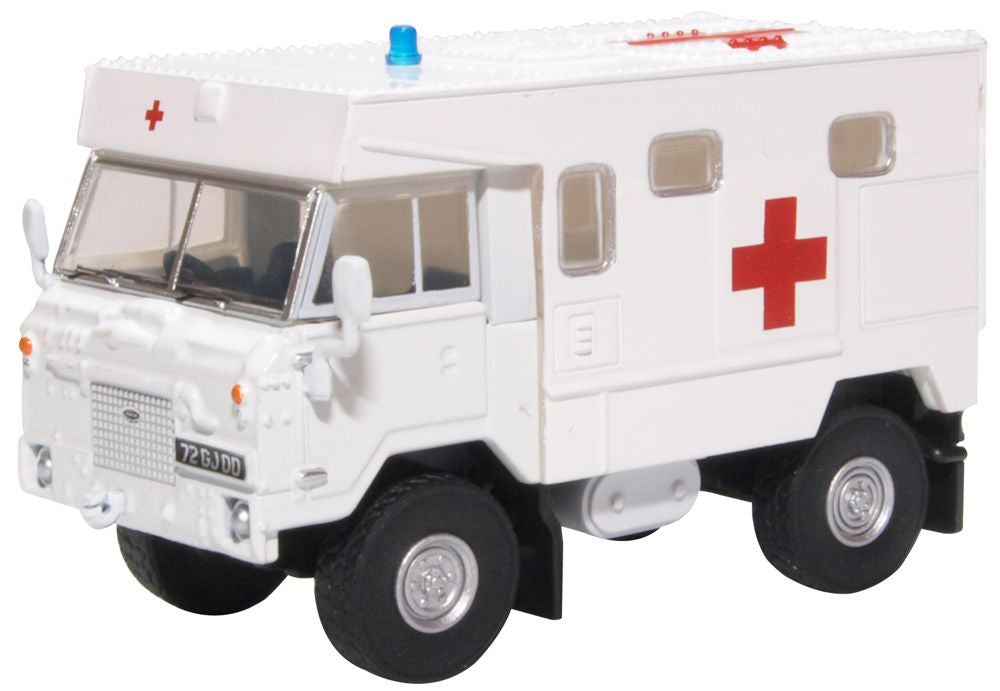 Land Rover FC Ambulance 24 Field Ambulance Bosnia 1:76 Oxford Diecast Model