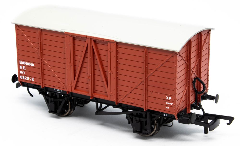 GE Banana Van LNER (Post 1937) 632898 1:76 – diecast model