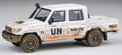 Available to Order – Toyota Land Cruiser LC79 UN Minusca Off Road Effect 2014 (LHD) 1:64 (PAR 55687)