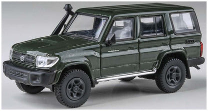 Available to Order – Toyota Landcruiser LC76 Military Green 2014 (RHD) 1:64 (PAR 66313)
