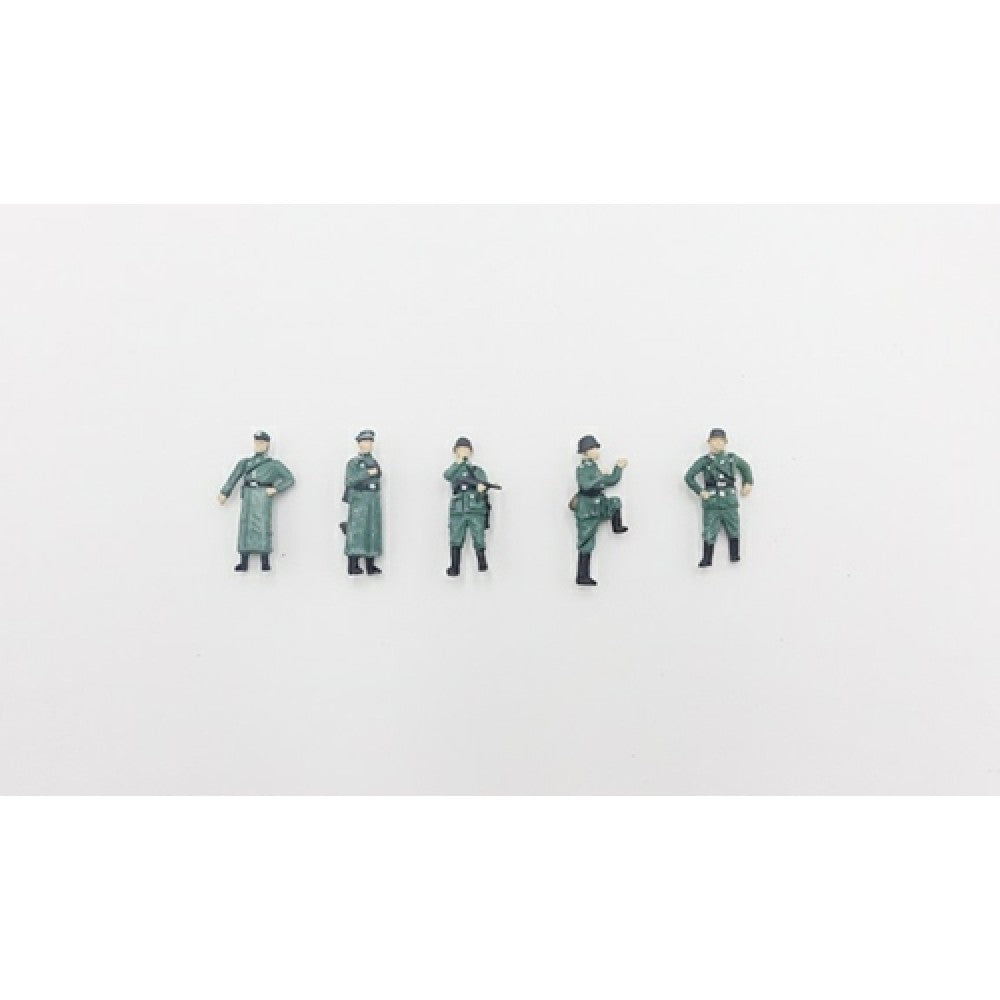 Available to Order – Karl Gerat German Soldier Wwii (b) 1:72 PMA Model (PMAP0413)