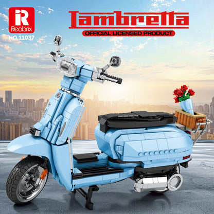Available To Order – Lambretta V200 Scooter Blue (1169pcs) 32.7 CM Reobrix Model (REO 11037)