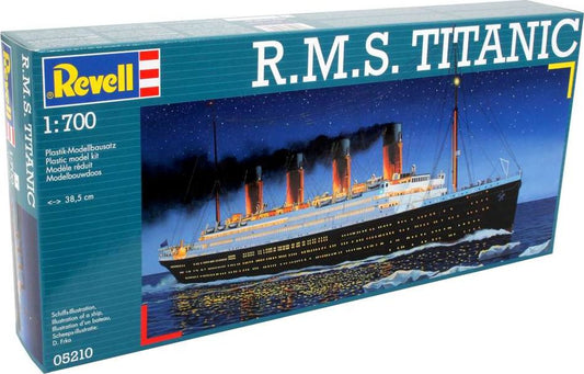 Available to Order – R.M.S. Titanic 1:700 (REV 05210)