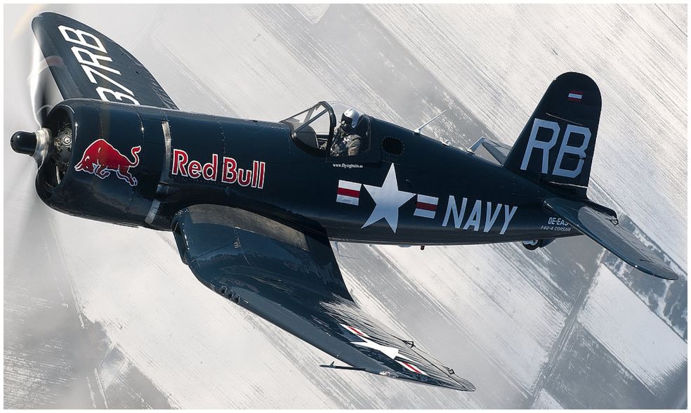 Available to Order – Gift Set F4U-4 Corsair Flying Bulls 25th Anniversary 1:48 (REV 05641)
