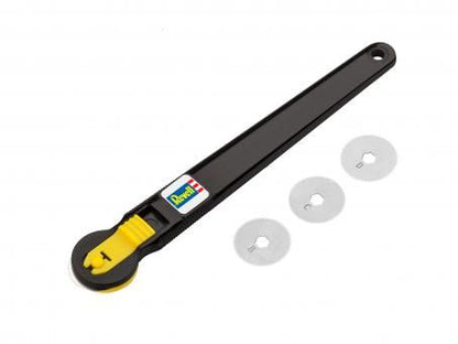 Available To Order – Rivet Maker Tool w/4x Rivet Wheel (Blister) Revell Model (REV 39076)