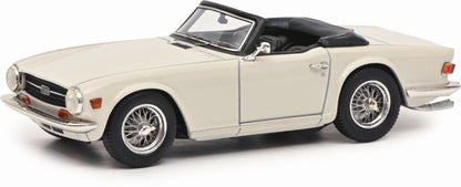 Available to Order – Triumph TR6 White PRO.R43 1:43 (SHU 09151)