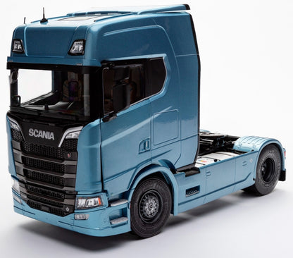 Available to Order – Scania S770 Highline Frost Edition Blue 1:24 (SOL 2400304)