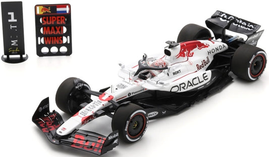 Red Bull Racing RB21 #1 Oracle Red Bull Winner Japanese GP 2025 Max Verstappen 1:18 Spark Model