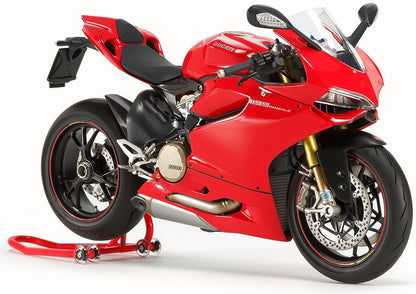 Available To Order – Ducati 1199 Panigale S 1:12 Tamiya Model (TAM 14129)