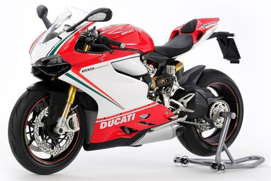 Available To Order – Ducati Panigale 1199 S Tricolore 1:12 (TAM 14132)
