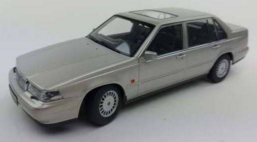 Available to Order – Volvo 960 1996 Silver Metallic 1:18 (TRN 1800301)