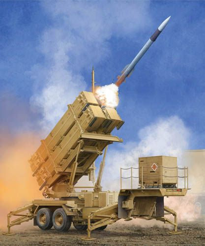 Available to Order – Us M901 Launching Station W/MIM-104F Patri 1:35 Trumpeter Model (TRU 01040)