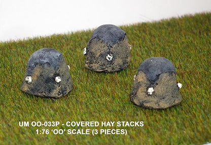 Covered Hay Stacks 2 (Painted) OO – diecast model