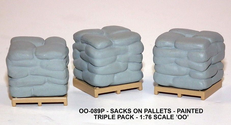 3pc Set - Sacks on pallets (Painted) OO – diecast model