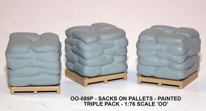 3pc Set - Sacks on pallets (Painted) OO – diecast model