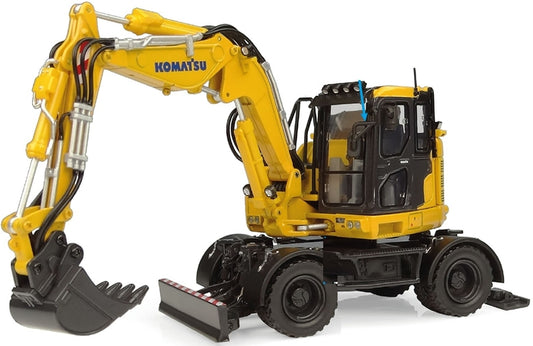 Komatsu PW 138 MR-11 1:50 Universal Hobbies Model