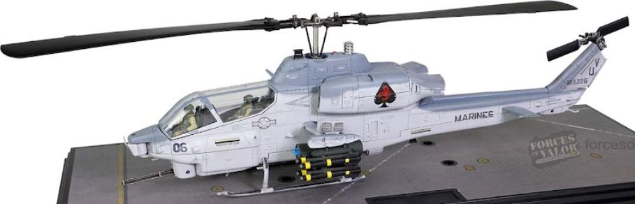 Bell AH-1W 'Whiskey Cobra' Attack Heli (NTS Exhaust Nozzle) U.S. Marine Corps 1:48 – diecast model