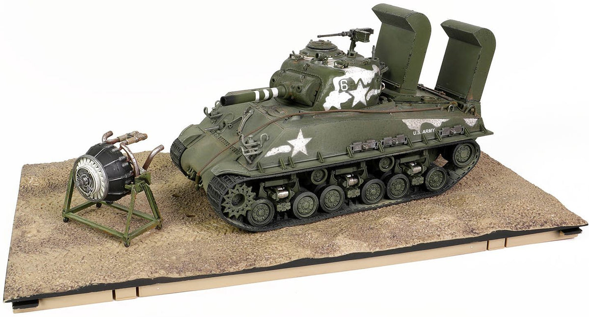 Sherman M4E8 (105) U.S. Medium Tank HVSS w/Deep Wading Gear 711th Battalion 1945 1:32 – diecast model