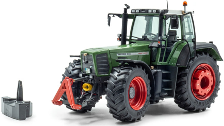 Fendt Favorit 926 Vario (1 Gen) 1:32 Weise Model