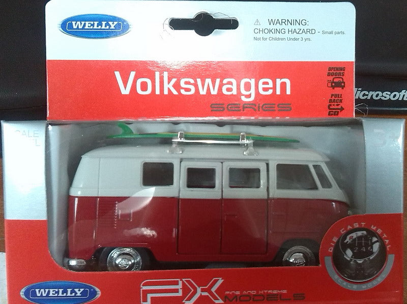 VW T1 Bus c/w Surf Board - Red/White 1:34-39 Welly Model